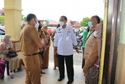 3.000 Guru SD dan SMP di Pekanbaru Jalani Vaksinasi