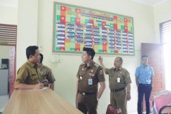 Abdimas Sidak Kantor Kelurahan untuk Pastikan Pelayanan Publik Maksimal