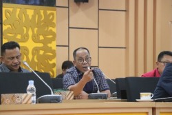 Abdul Kasim Desak Pemprov Riau Tuntaskan Status Lahan Sekolah Eks Caltex