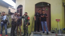 Abu Rara Tusuk Wiranto karena Sakit Hati Digusur? Istana Tak Terima.