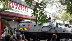 Ada Selisih Paham Tahanan, Rutan di Solo Dikepung Massa