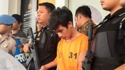 Adi Saputra, Pria yang Mengamuk Hancurkan Motor Akhirnya Ditahan Polisi