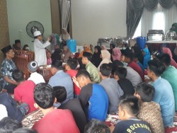 Afrizal: Kalau Ingin Kaya Peliharalah Anak Yatim dan Kaum Dhuafa