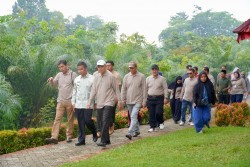 Ahmad Yuzar Hadiri Grand Opening Kebun Raya Universitas Pahlawan