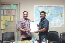Andri Terima SK Karang Taruna Riau dari PNKT