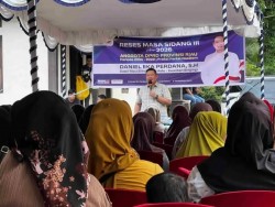 Anggota DPRD Riau Daniel Eka Perdana Koordinasi dengan PT. TPP Perbaiki Jalan Rusak di Tanah Merah