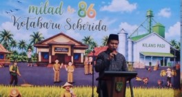 Anggota DPRD Riau Samsuri Daris Lepas Pawai Milad ke-86 Desa Kotabaru Inhil