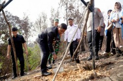 Antisipasi Kemarau Mendatang, Bupati Kampar Perkuat Mitigasi Karhutla di Tingkat Desa