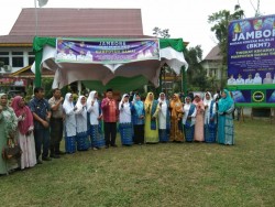 Asisten II Buka Jambore BKMT Tingkat Kecamatan Marpoyan Damai