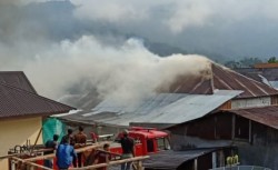 Asrama Brimob Padang Panjang Ludes Terbakar