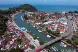 Atasi Pencemaran Sungai, Padang Siapkan Perda Kelas Sungai