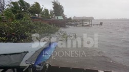 Badai Terjang Aceh Singkil Hingga Permukiman Warga