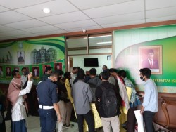 Bangun Kampus Kembali, Mahasiswa  Ajak Rektor UIN Suska Dialog Terbuka