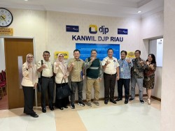 Kunjungi DJP Kanwil Riau, Bapenda Pekanbaru bahas Sinergitas Penguatan Pajak Pusat dan Daerah