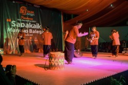 Batajau Seni Piaman Gegerkan Panggung Penutupan SAF 2019