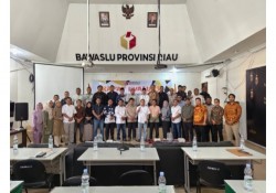 Bawaslu Riau Perkuat Pengawasan Data Pemilih, Ketua Minta Jajaran Maksimalkan Edukasi Digital