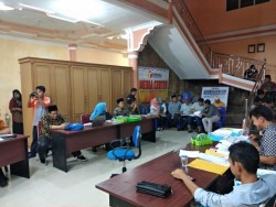 Bawaslu Riau Selenggarakan Sidang Administrasi Acara Cepat di Rohul dan Siak.