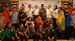 Bersama Bawaslu Riau, Abdul Wahid Sosialisasikan Peraturan Bawaslu