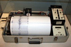 BMKG Akan Tempatkan 50 Sensor Peringatan Gempa di Mentawai