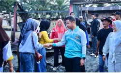 Bupati Kampar Tinjau Tiga Rumah Warga Silam yang Hangus Terbakar