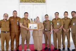 Bupati Kasmarni Dorong Desa Antikorupsi, Pangkalan Jambi Terbaik se-Riau