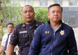 Bupati Non Aktif Pakpak Bharat Jalani Sidang Sebagai Saksi Kasus Suap