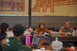 Bupati Siak Minta Alat Pertanian Modern untuk Kelola Gambut Tanpa Bakar