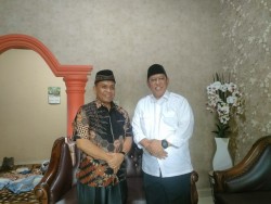Calon DPD RI Kyai Mursyid Silaturahmi dengan Pucuk Adat Kenegerian Tambang-Terantang