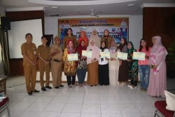 Camat Rumbai Berikan Penyuluhan dan Pembinaan Bagi Kader Posyandu 5 Kelurahan