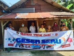 Camat Rumbai Pekanbaru Kembali Salurkan Bantuan Donatur Lewat Program Geser Seru