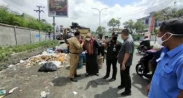 Camat Tuah Madani dan Binawidya Turun Sterilkan Sampah, Ajak Masyarakat Berperan Aktif