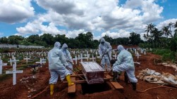 Covid-19 Belum Bisa Diprediksi Kapan Berakhir, Satgas: Seperti Lonceng Besar