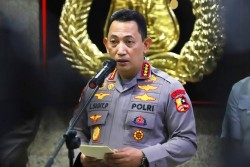 Dari Komjen hingga AKBP, Kapolri Mutasi Besar 92 Perwira