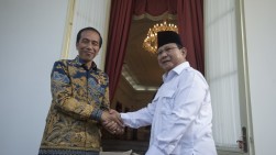 Debat Capres: Jokowi dan Prabowo Adu Argumen 17 Menit