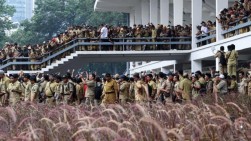 Gaji Perangkat Desa Setara PNS Bebani APBD