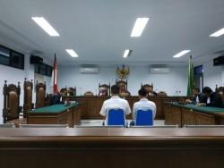 Diduga Korupsi, Kades, TPK dan Bendahara Desa ini Dituntut 20 Tahun Penjara