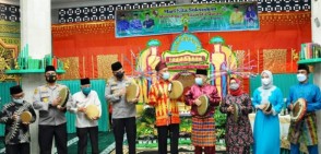 Dihadiri Kapolresta, Wawako Pekanbaru Doakan MTQ Kelurahan Cinta Raja Maju Hingga Tingkat Nasional