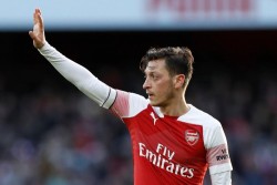Dinilai Sebagai Beban, Pengamat Ini Minta Arsenal Lepas Ozil