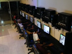 DPMPTSP Pekanbaru Ancam Cabut Izin Warnet yang Langgar Aturan
