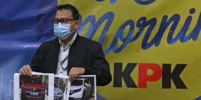 Dua Terdakwa Kasus Korupsi Bansos Covid-19 Disidang Hari Ini