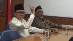 Dukung Pemerintahan Jokowi, Zulhas Ajak Umat Islam Bersatu.