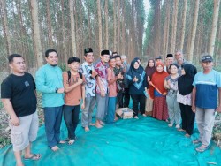 Dusun Bedeng, Ketua IKADI Siak Lakukan Kunjungan Penghujung Tahun 2025