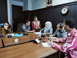 Eks THL DLHK Minta ke DPRD Pekanbaru Sampaikan ke Wako Berhentikan Kadis LHK