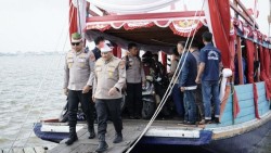 Ekspedisi Merah Putih Polda Riau Jangkau Pulau Rangsang, Bawa Bantuan dan Tanam 2.200 Mangrove