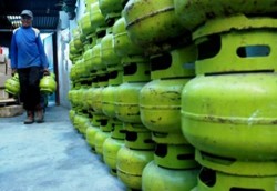 Gas LPG 3 Kg Bocor, 4 Pegawai Pengolahan Tempe Terbakar