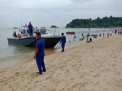 Gelombang Laut Tinggi, Sat Polairud Polres Karimun Himbau Masyarakat Berhati-hati