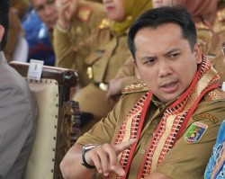 Gubernur Ridho Apresiasi Kejuaraan Selancar Krui Pro 2019 Masuk 100 Kalender Event Kemenpar