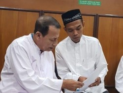 Habib Luthfi Ajak UAS Kokohkan Dakwah Lewat NU