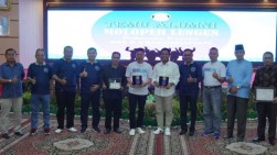 Hadiri Temu Alumni SMAN 2 Bangko, Bupati Rohil: Ini Sangat Luar Biasa