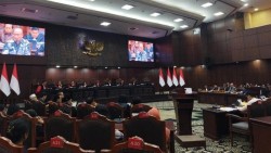 Hakim MK Singgung Munkar-Nakir Saat Hasyim Asy’ari Bersaksi di Sidang Ijazah Gibran
